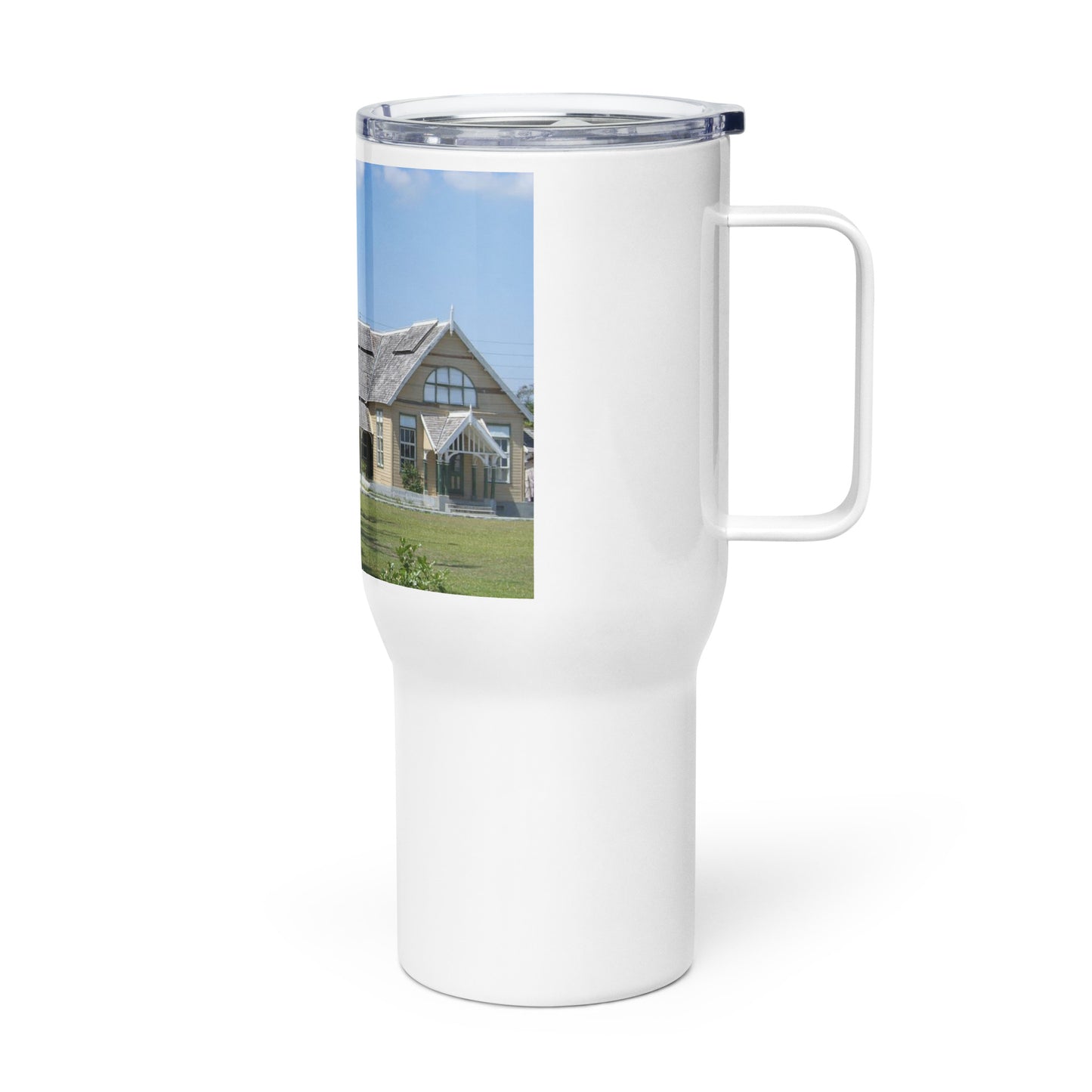 Travel mug with a handle